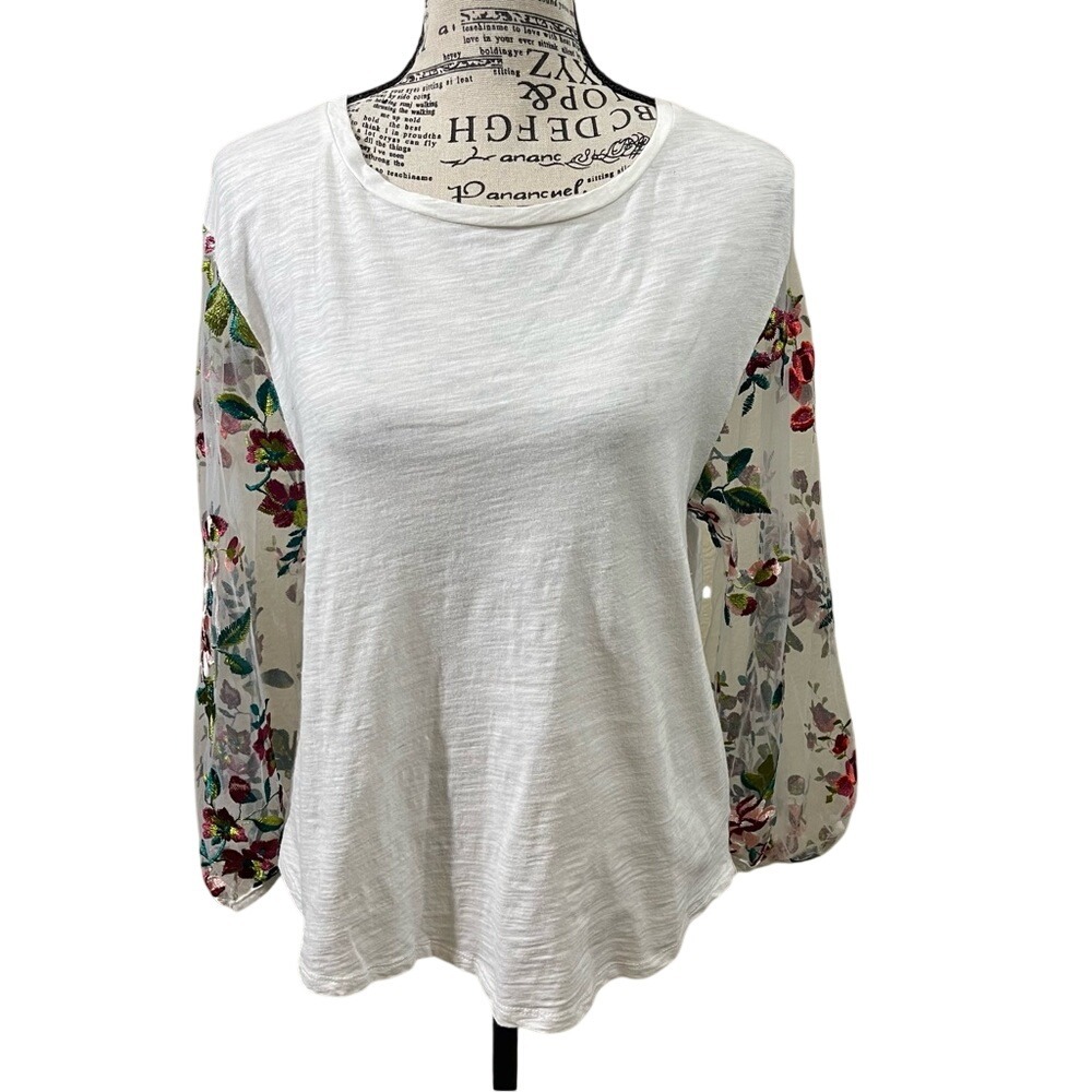 Umgee White Top with Floral Sleeves